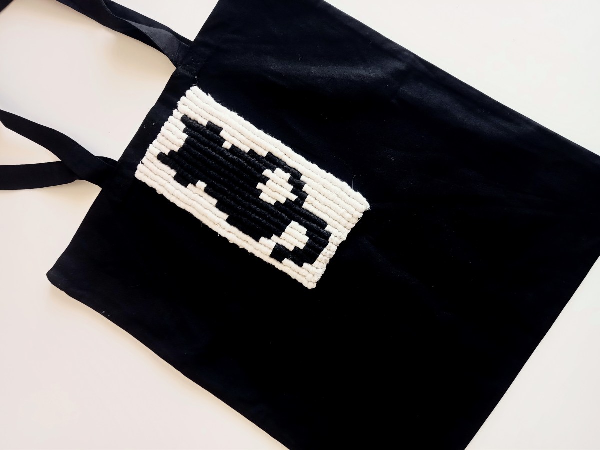 Racconti Tessili: La Borsa Pixel Macramé