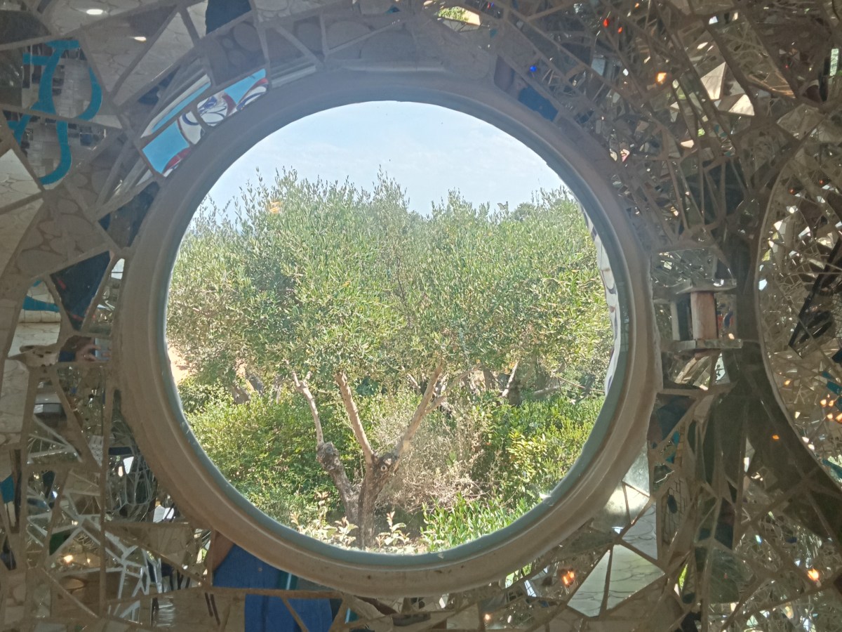 La Tela della Luna: la Vertigine della Libertà
